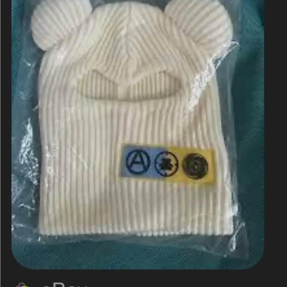 STILLZ FT BAD BUNNY RARE mask/beanie